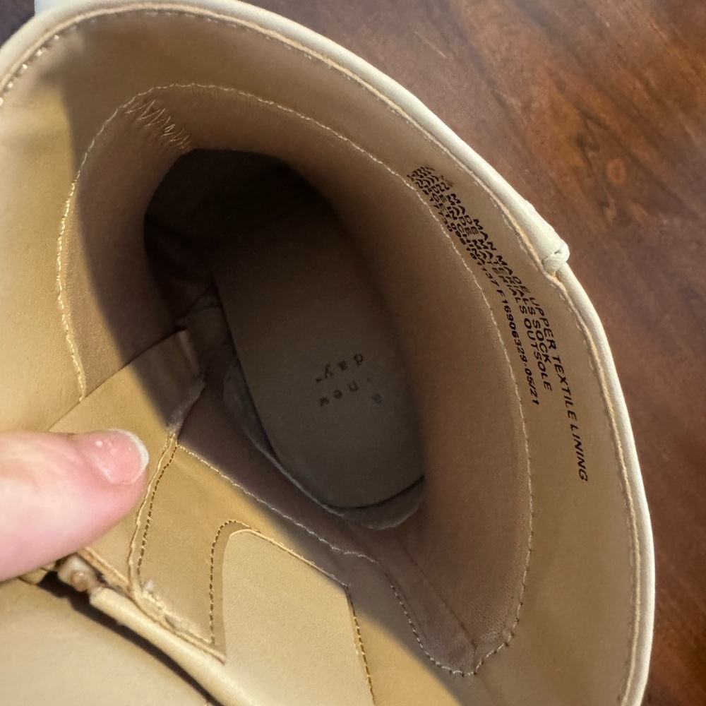 NEW SIZE 7.5 - Picture 4 of 6